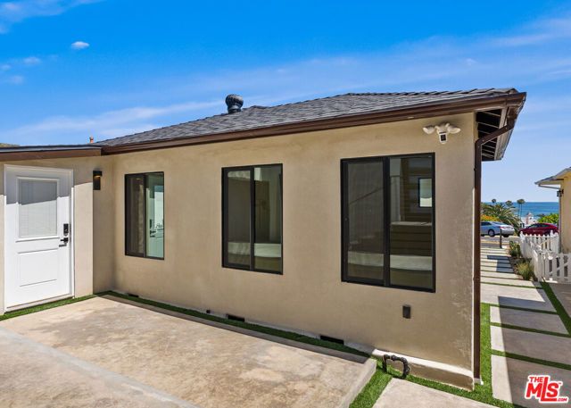 216 Cliff Drive, Laguna Beach, CA 92651