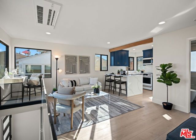 216 Cliff Drive, Laguna Beach, CA 92651