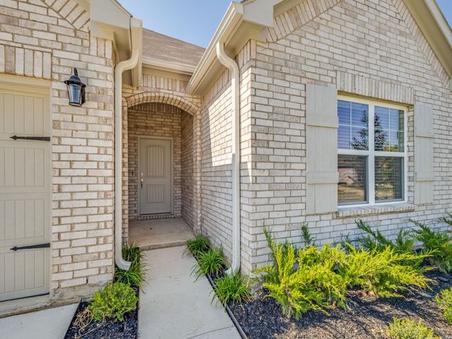 2704 Donella Drive, Denton, TX 76207