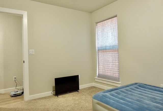 2716 River Bend Rd, Midland, TX 79705