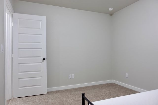 2716 River Bend Rd, Midland, TX 79705