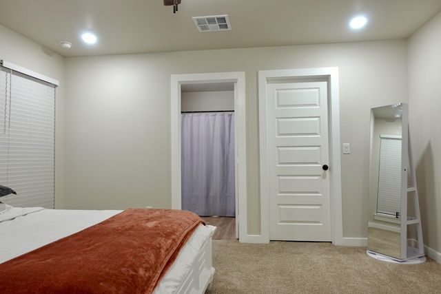 2716 River Bend Rd, Midland, TX 79705