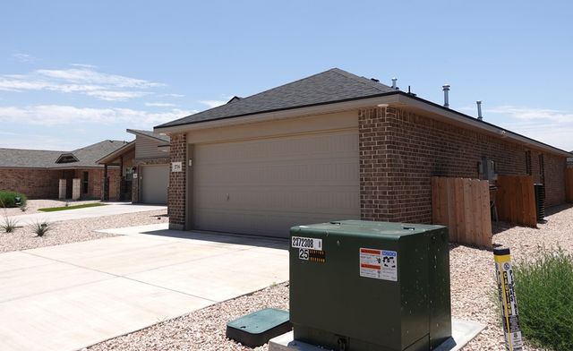 2716 River Bend Rd, Midland, TX 79705