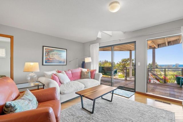 442 Vista Del Mar Drive, Aptos, CA 95003