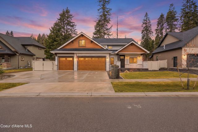 11925 N Rocking R RD, Hayden, ID 83835
