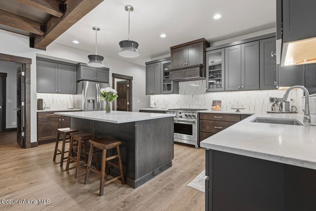 11925 N Rocking R RD, Hayden, ID 83835