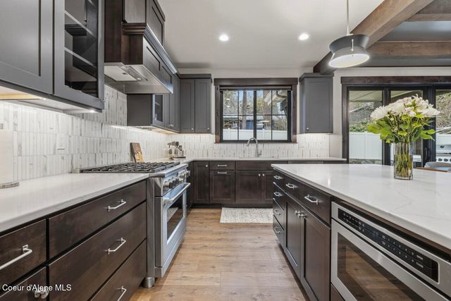 11925 N Rocking R RD, Hayden, ID 83835