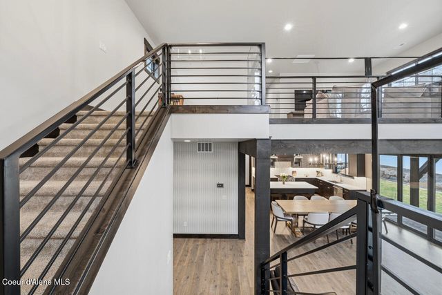 11925 N Rocking R RD, Hayden, ID 83835