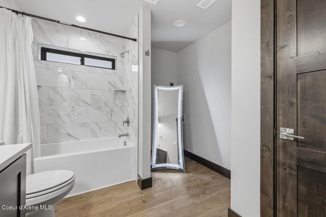 11925 N Rocking R RD, Hayden, ID 83835