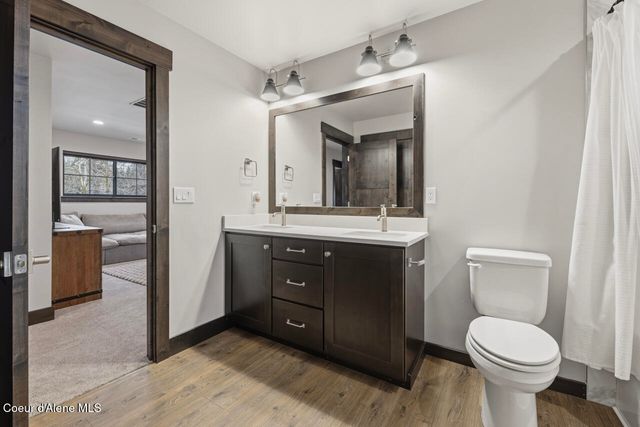 11925 N Rocking R RD, Hayden, ID 83835