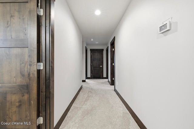 11925 N Rocking R RD, Hayden, ID 83835