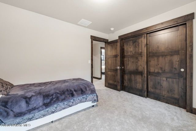 11925 N Rocking R RD, Hayden, ID 83835