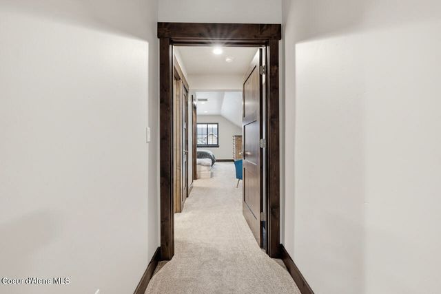 11925 N Rocking R RD, Hayden, ID 83835