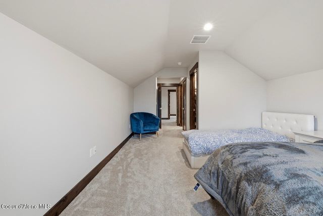 11925 N Rocking R RD, Hayden, ID 83835