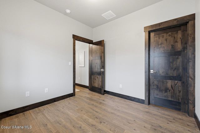 11925 N Rocking R RD, Hayden, ID 83835