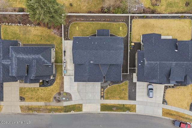 11925 N Rocking R RD, Hayden, ID 83835