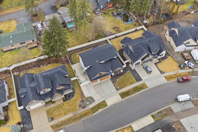 11925 N Rocking R RD, Hayden, ID 83835