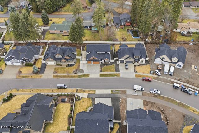 11925 N Rocking R RD, Hayden, ID 83835