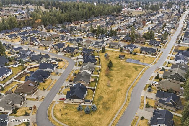 11925 N Rocking R RD, Hayden, ID 83835