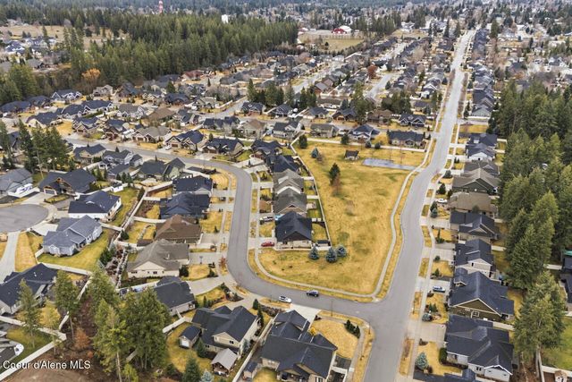 11925 N Rocking R RD, Hayden, ID 83835