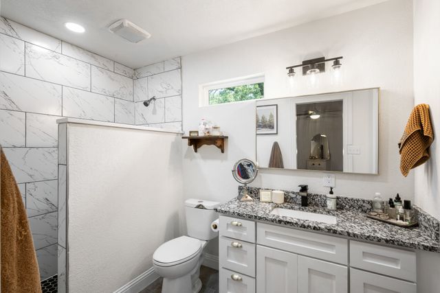 149 Gordon Drive, Azle, TX 76020
