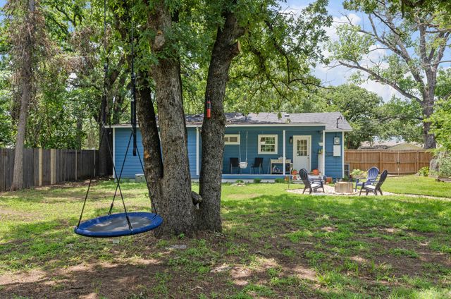 149 Gordon Drive, Azle, TX 76020