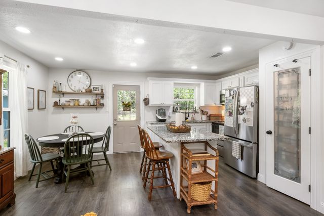 149 Gordon Drive, Azle, TX 76020