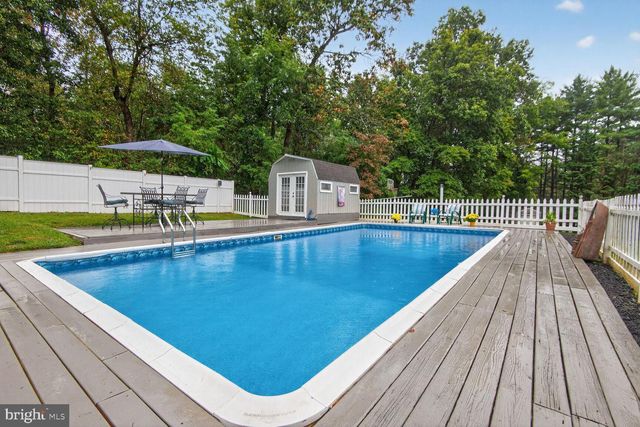 4614 LONDON BRIDGE RD, Sykesville, MD 21784