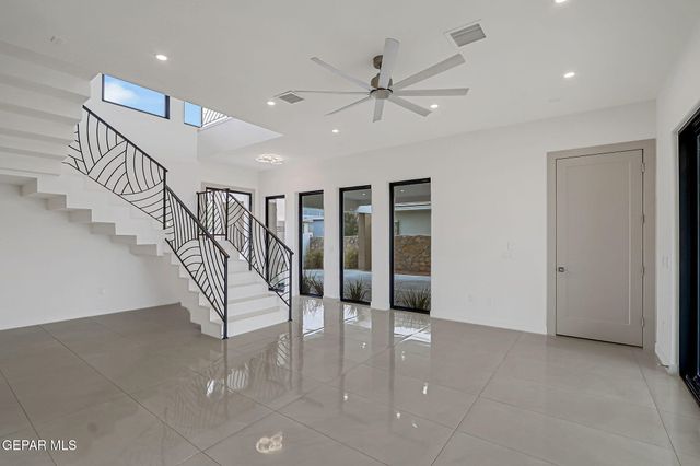 1281 DESERT NIGHT Street, El Paso, TX 79912