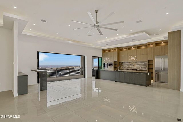 1281 DESERT NIGHT Street, El Paso, TX 79912