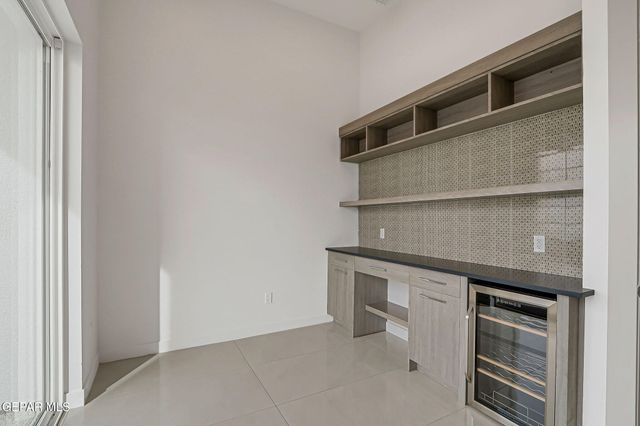 1281 DESERT NIGHT Street, El Paso, TX 79912