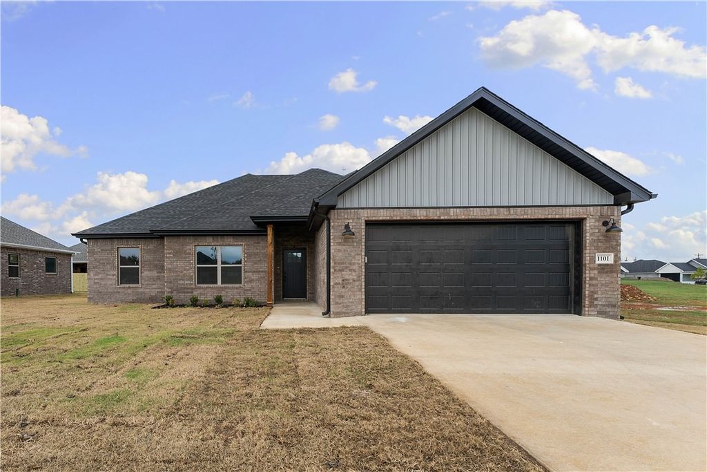 1101 Cook Street, Pea Ridge, AR 72751