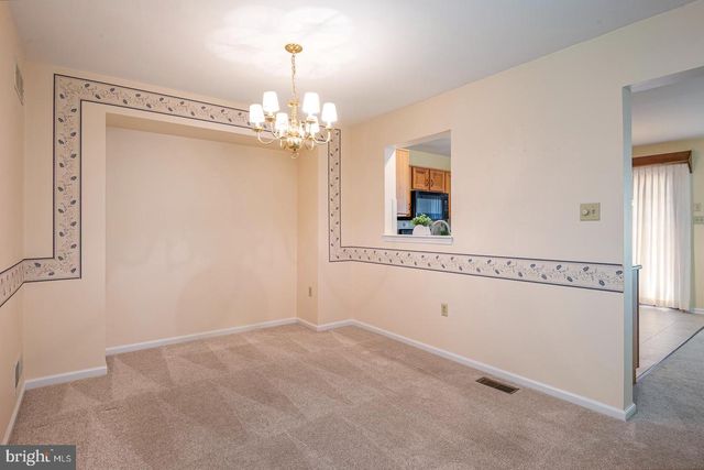 114 WESSEX CT, Reading, PA 19606