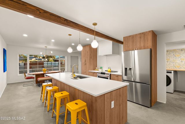 2215 E Juanita Street, Tucson, AZ 85719