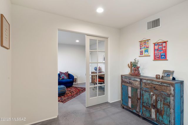 2215 E Juanita Street, Tucson, AZ 85719