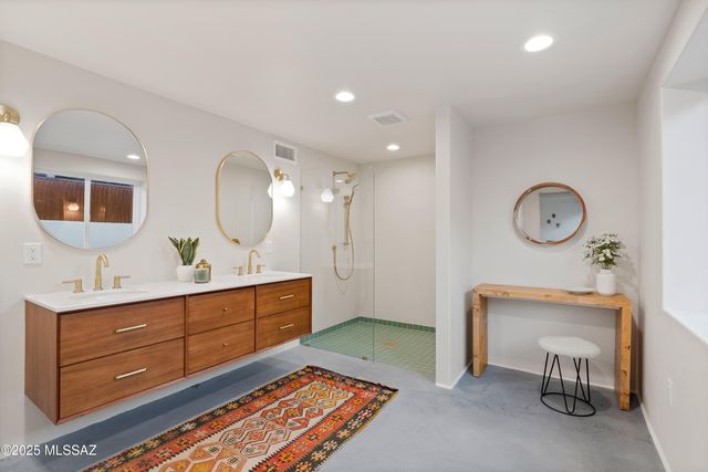 2215 E Juanita Street, Tucson, AZ 85719