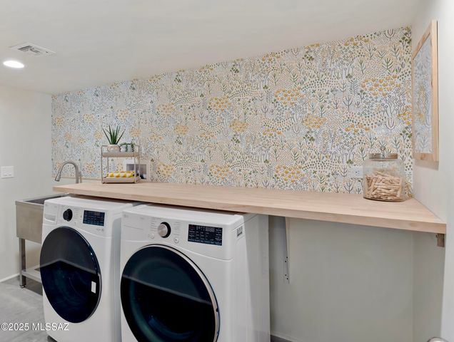 2215 E Juanita Street, Tucson, AZ 85719