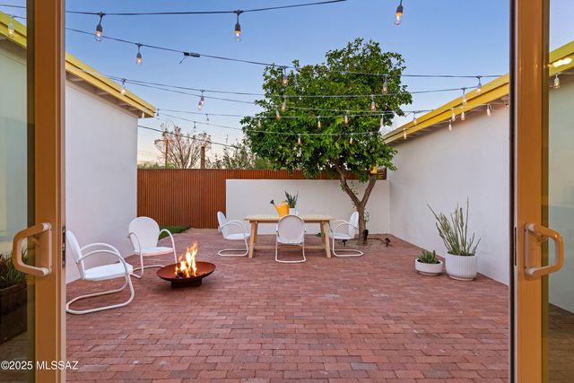 2215 E Juanita Street, Tucson, AZ 85719