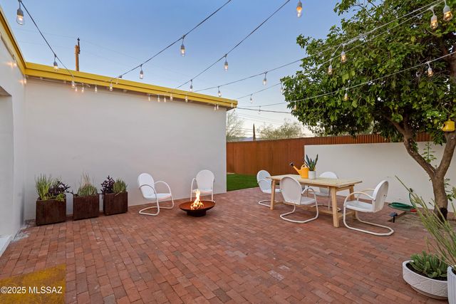 2215 E Juanita Street, Tucson, AZ 85719