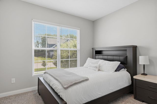 414 Colonial Club Road, Commercial Point, OH 43116