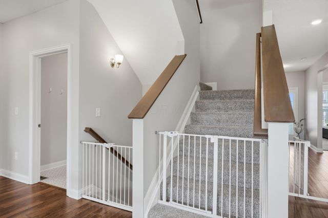 414 Colonial Club Road, Commercial Point, OH 43116