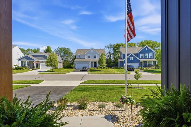 414 Colonial Club Road, Commercial Point, OH 43116