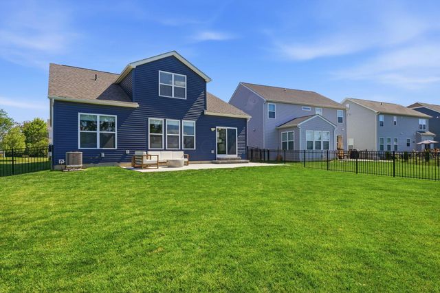 414 Colonial Club Road, Commercial Point, OH 43116
