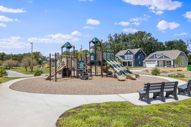 414 Colonial Club Road, Commercial Point, OH 43116