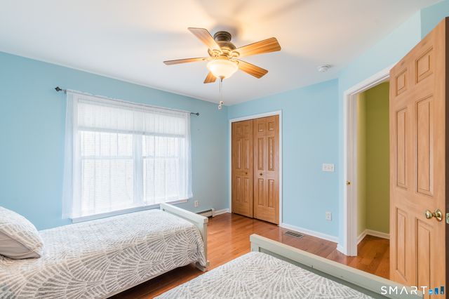 4 Sunrise Avenue, East Lyme, CT 06357