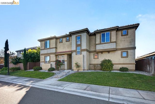 390 Caravaggio CIR, Sacramento, CA 95835