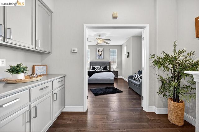 390 Caravaggio CIR, Sacramento, CA 95835