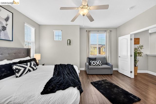 390 Caravaggio CIR, Sacramento, CA 95835