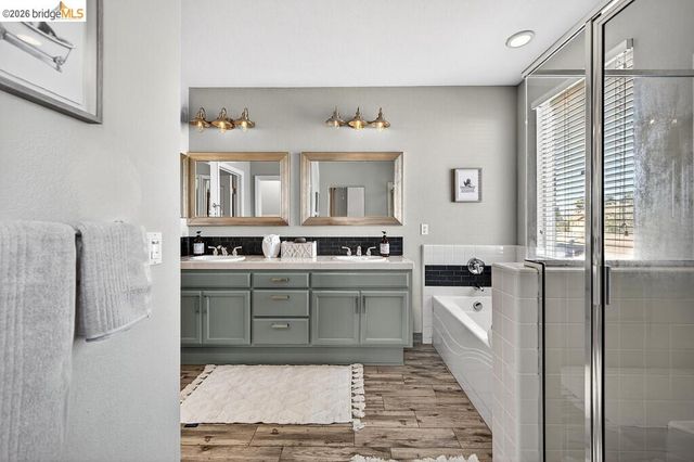 390 Caravaggio CIR, Sacramento, CA 95835