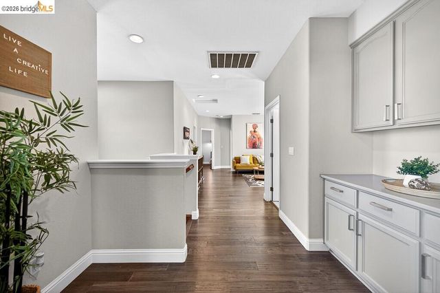 390 Caravaggio CIR, Sacramento, CA 95835